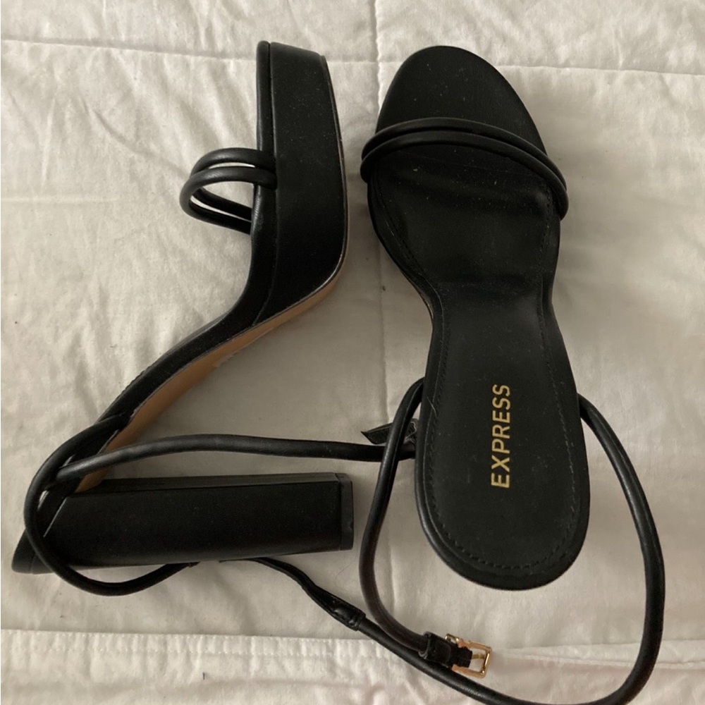 Express heels - Picture 3 of 3